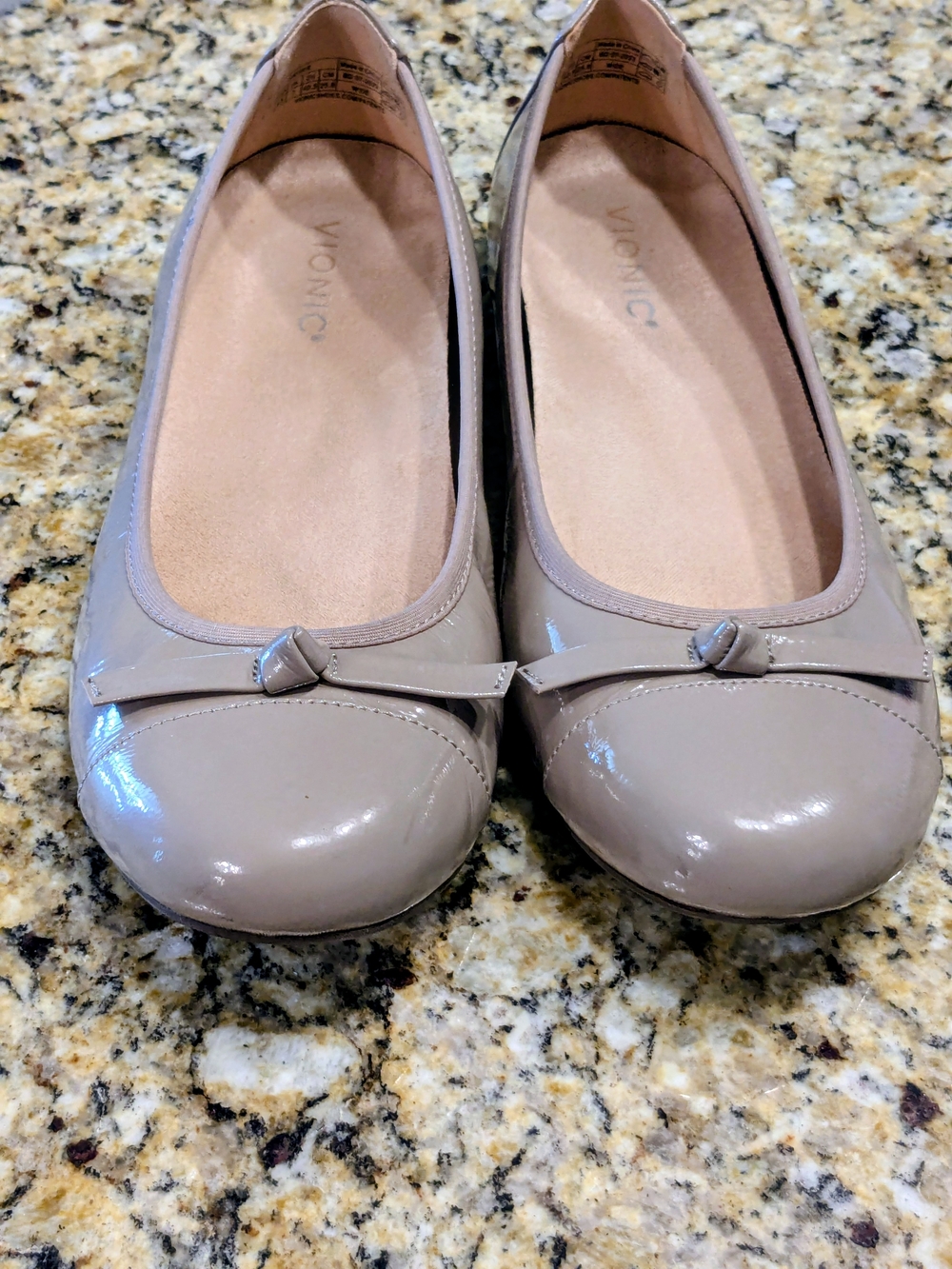 Vionic Taupe Patent Ballet Flats with Bow Accent